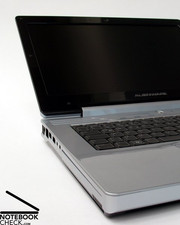 Die dadurch dezentral zu liegen kommende Tastatur ist maßgeblich am Erscheinungsbild des Aspire 6920G beteiligt.