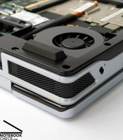 Hinsichtlich CPU ist das Modell 6920G auch mit stärkeren Prozessorvarianten bis hin zur T9300 CPU verfügbar.