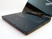 Nicht nur optisch macht das Notebook damit einiges her, auch haptisch können die Oberflächen überzeugen.