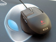 Zu einem durchaus attraktiven Preis bietet Alienware außerdem ein Gaming Bundle mit Logitech G9 Laser Maus an.