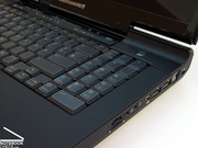 Da das Notebook allerdings in erster Linie auf eine Gaming Verwendung ausgelegt ist, spielt dies eine nur untergeordnete Rolle.