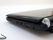 Bei den gebotenen Anschlüssen gibt sich der Eee 1000H von Asus wie auch vergleichbare Netbooks überaus knausrig.