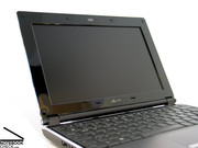 Das non-glare Display besitzt eine maximale Auflösung von 1024x600.
