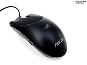 ...sowie mit der Razer Copperhead auch eine brauchbare Gaming Maus mit in den Karton.