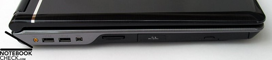 Linke Seite: Antenne, 2xUSB, Firewire, Cardreader, Blu-Ray Laufwerk