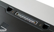 Obligat ist bei einem Business-Notebook wie dem Latitude E6500 natürlich auch ein Docking Port.