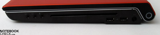 Rechte Seite: Audio Ports, opt. Laufwerk, 2x USB 2.0, Netzanschluss