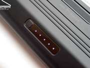 Im Test erreichte das Notebook eine Laufzeit von bis zu mehr als drei Stunden.