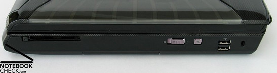 Rechte Seite: ExpressCard, WLan Schalter, 2x USB, Kensington Lock