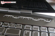 Über der Tastatur befindet sich eine praktische Multimedia-Leiste.