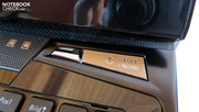 Passend zum Sportwagen-Thema ist die Powertaste mit "Start Engine" beschriftet.