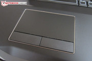 Warum Alienware das Touchpad etwas nach links versetzt, können wir nicht nachvollziehen.
