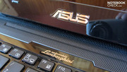 Asus hat dem VX7 natürlich auch einige Schriftzüge verpasst.