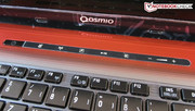Über der Tastatur sitzt eine berührungsempfindliche Leiste.