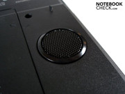 Die Unterseite beherbergt einen Subwoofer.