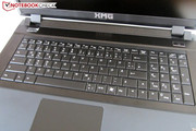 Die Tastatur punktet mit drei Beleuchtungszonen.
