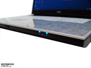 Status-LEDs für Strom, Batterie und WLAN...