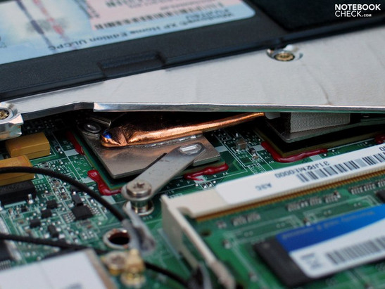 Gut versteckt im Inneren: Atom CPU / GMA 950 Grafik