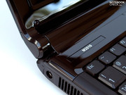 Wichtig für das Erscheinungsbild des Netbooks ist auch das Scharnier, welches den Akku beinhaltet.