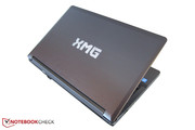 Mit Akku wiegt das Notebook knapp 2,8 Kilogramm.