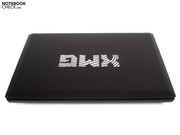 Das XMG P501 PRO wiegt etwas über drei Kilogramm.