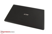 Acer verpasst dem Deckel eine nette Struktur.