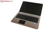 Die Formgebung erinnert teilweise an das Dell XPS 17.