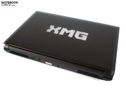 Staub und Fingerabdrücke sammeln sich kaum am Notebook an.