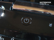 Powertaste und Eco-Stromparfunktion auf der Touchscreenleiste