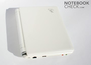 Im Vergleich zum Eee PC 900 wurden das Innenleben und auch das Äußere verändert.