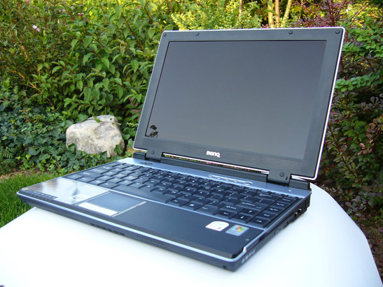 Hart wie Fels - BenQ Joybook S61