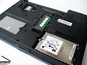 Obwohl das Notebook mit der integrierten X3100 Grafik in erster Linie für Office Angelegenheiten konzipiert ist, erreicht das Notebook in den Benchmarktests gute Ergebnisse.
