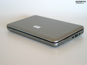 Zum eleganten Auftritt des Mini-Notebooks tragen auch die verwendeten Aluminium Bauteile bei,...