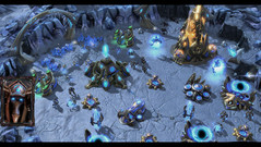 Die Protoss sind natürlich auch mit von der Partie.