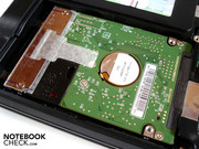 Die Festplatte umfasst üppige 640 GByte, läuft aber lediglich mit 5400 U/Min