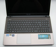 Tastatur und Touchpad im Überblick