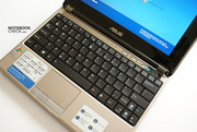 ...und eine Tastatur mit grosszügig dimensionierten Tasten.