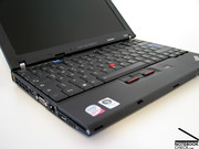 Besonderen Wert legt Lenovo auf die Gehäusekonstruktion, die auch unter extremen Belastungen ausreichenden Schutz für die verbaute Hradware bieten soll.