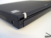 Ebenso die robusten und Thinkpad-typischen Metallscharniere,...
