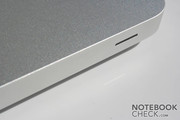 Die nur beleuchtet gut sichtbare Status LED ist ein Highlight der Fertigungstechnologie.