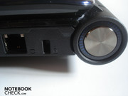 RJ-11 Modem und Kensington Lock auf der rechten Seite