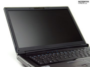 Selten zu finden bei einem Gaming Notebook ist ein mattes Display, noch dazu mit hoher WSXGA Auflösung.