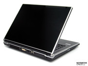 Hinter dem mySN XMG5 von Schenker Notebook,...
