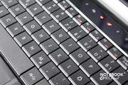 Die Tastatur insgesamt ist groß,...