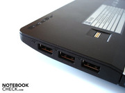 Drei USB 2.0-Ports sitzen direkt nebeneinander.