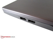 Die rechte Seite bietet zwei USB-2.0-Ports.