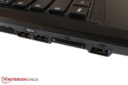 Die linke Seite enthält zwei moderne USB-3.0-Ports.