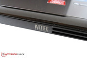 Die beiden Speaker hat HP in der Gehäusefront integriert.