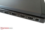 Insgesamt erwarten den Käufer fünf USB-Ports.