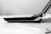 Auch eine 1,3 Megapixel Webcam samt Array Mikrofon ist mit dabei.